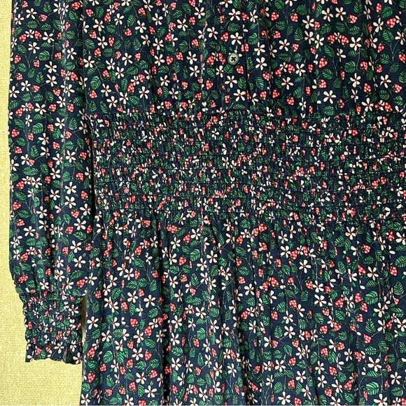 Boden Navy Floral Strawberry Tea Mini Dress Size 2P - Picture 3 of 7